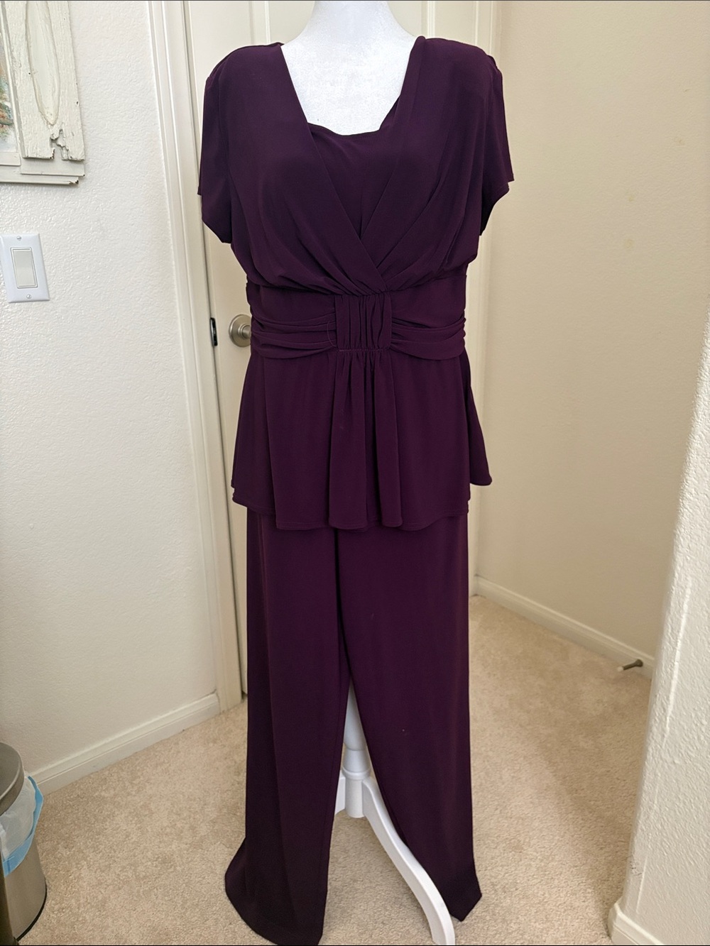 Womenโs Deep Plum Wide-Leg Jumpsuit with Gathered Waist